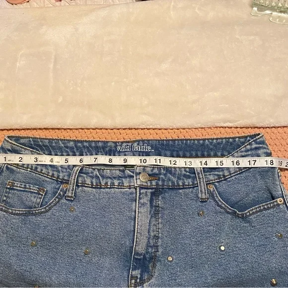 Wild Fable Women’s Mini Denim Skirt Studded size 18 - Picture 6 of 6